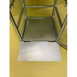 Gas Bottle Mesh Cage - Ramp Close Up