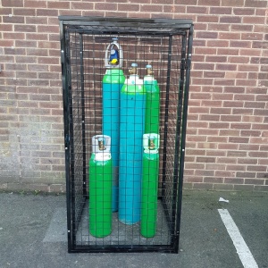 Gas Cylinder Cage with Different Cylinders