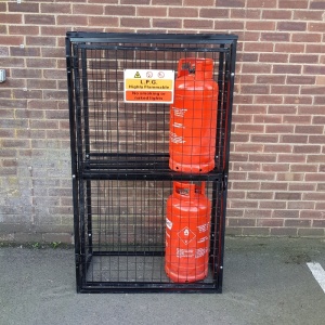 Gas Cylinder Cage with shelf GC806