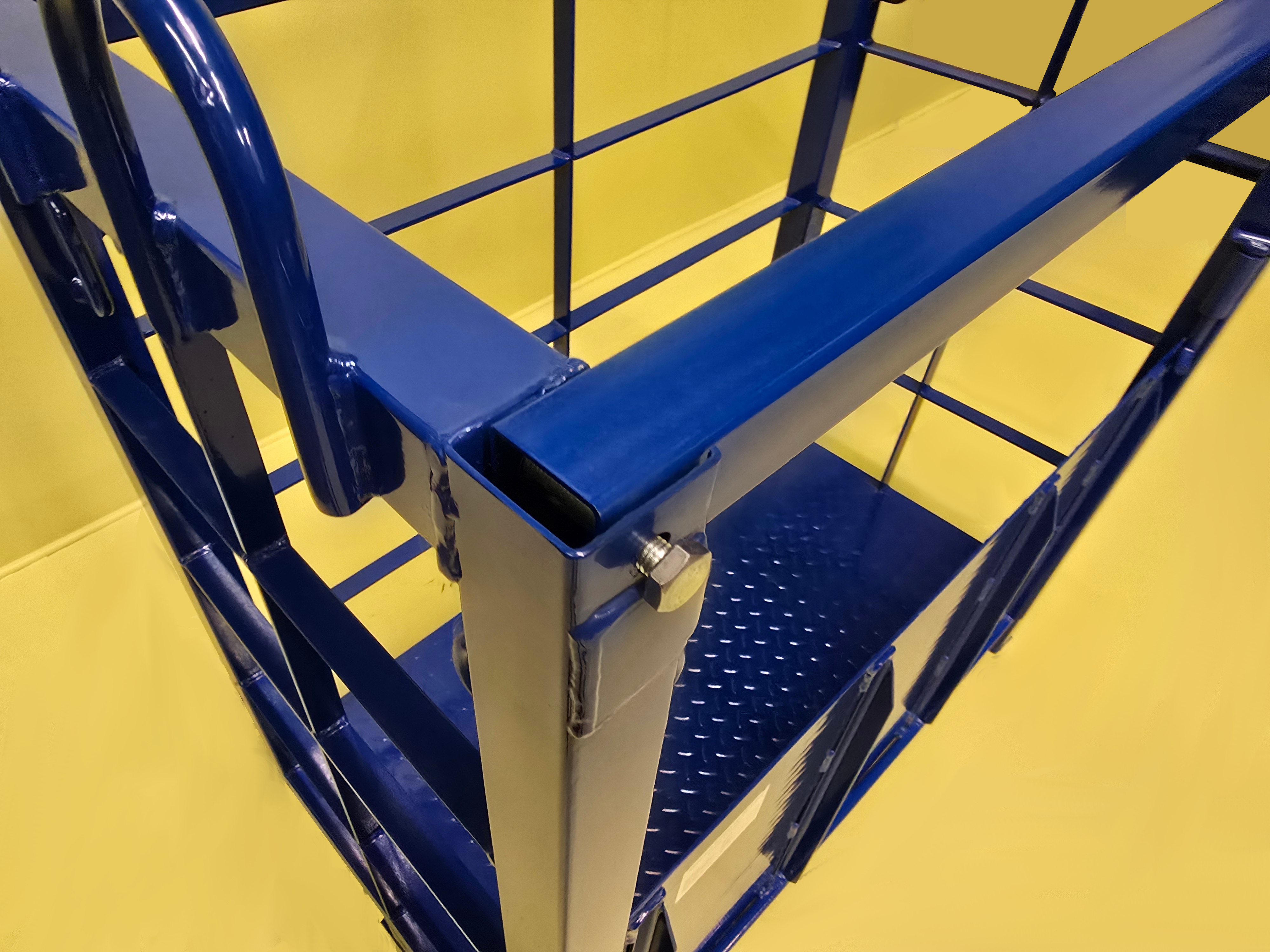Securing bar - Locked